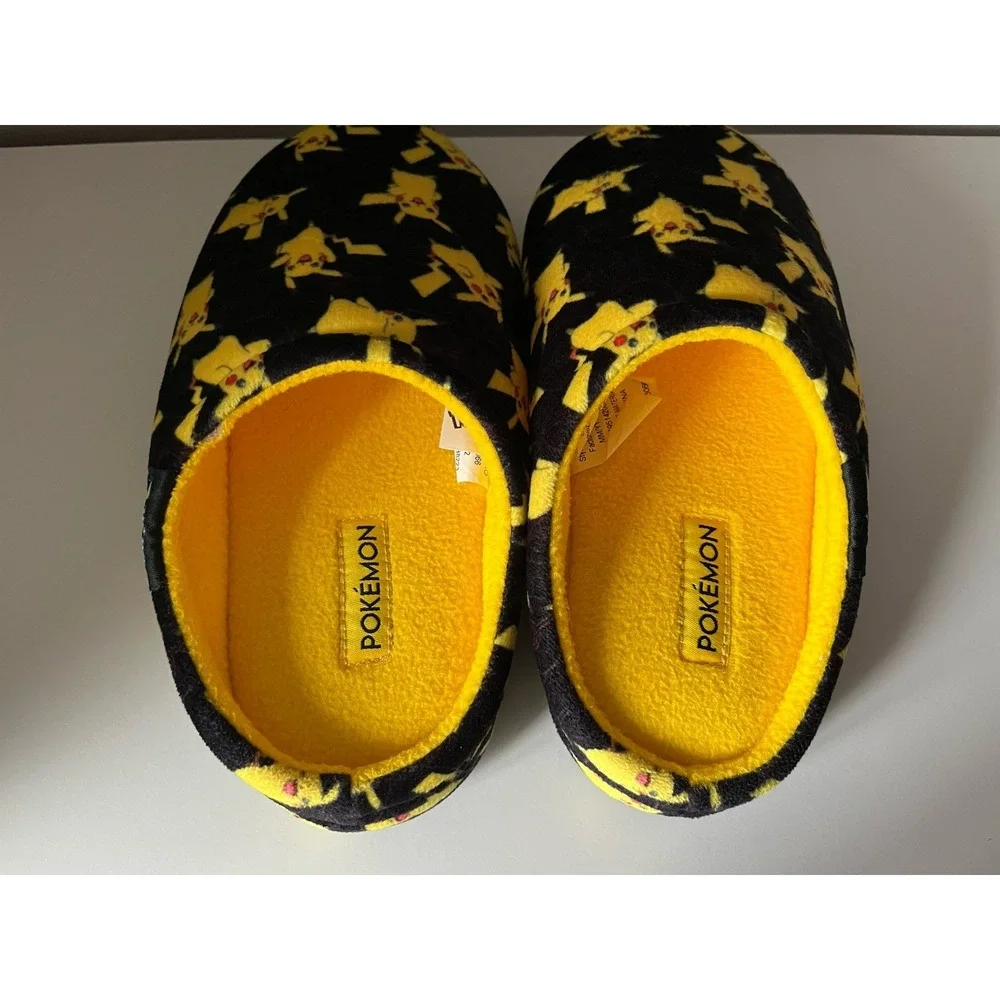 Kids Pokémon Pikachu Clog Slippers Size 3 NWOT Gripper Bottom